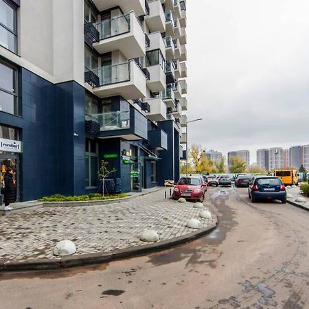 Новые Светлые Апартаменты Метро Славутич Kiev Ngoại thất bức ảnh